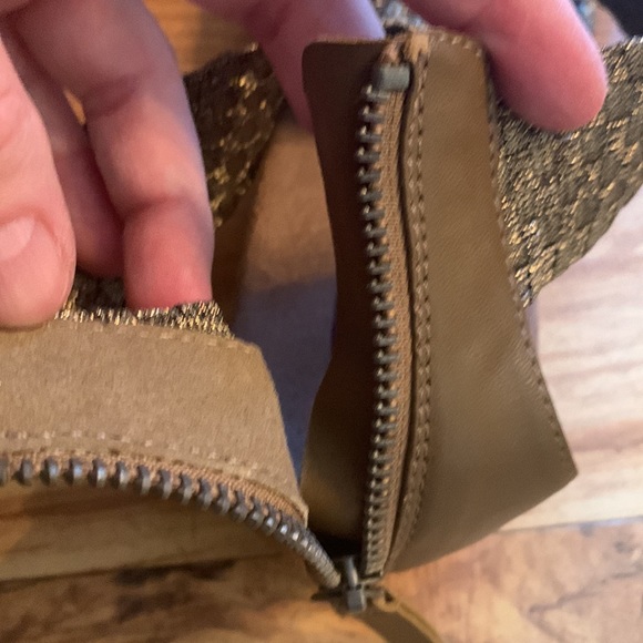 Zee Alexis Fran 40 bronze metallic elastic cross cross rear zip comfort sandals - Picture 11 of 13